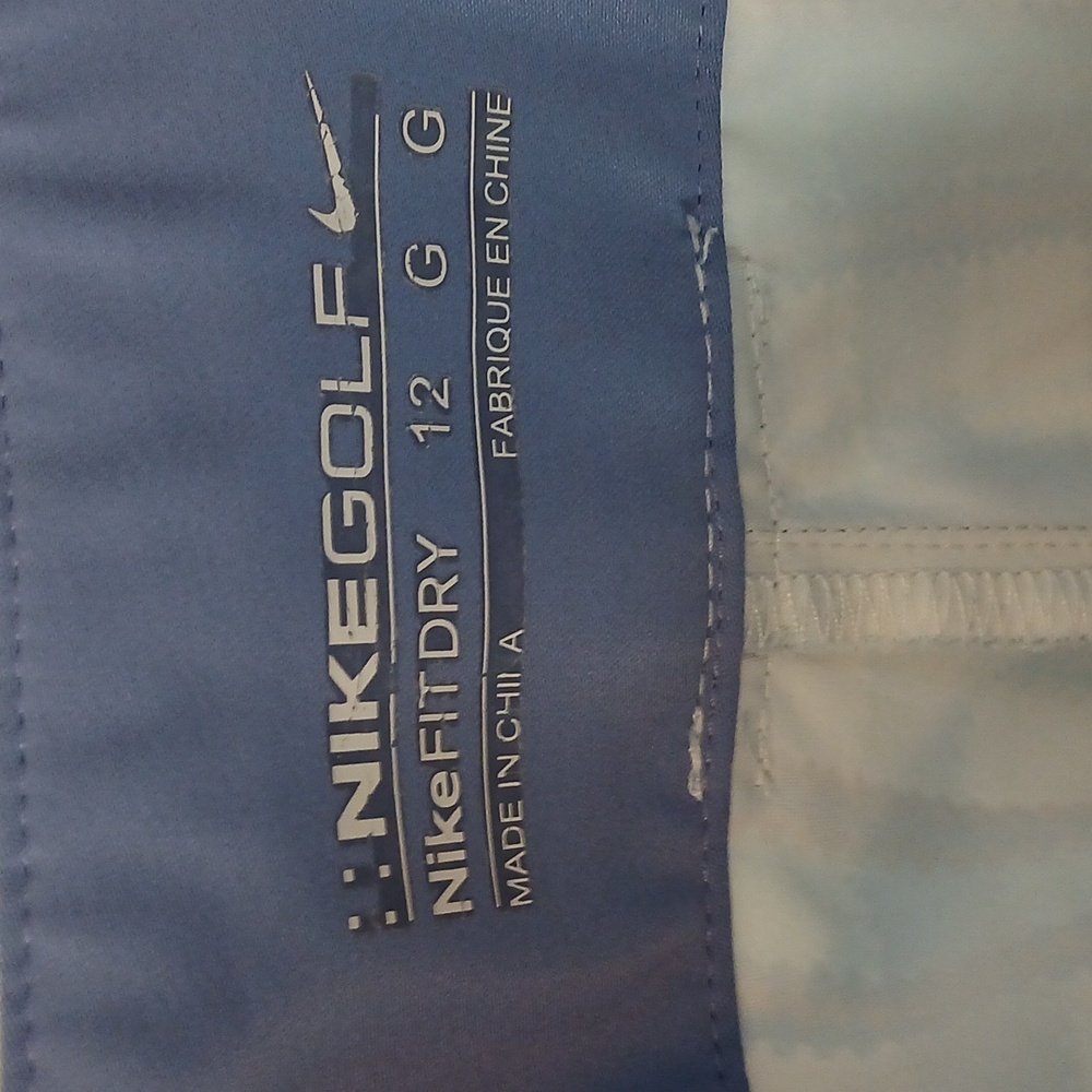 Nike Golf Fit Dry Shorts in classic blue and white plaid. Large - Picture 2 of 6